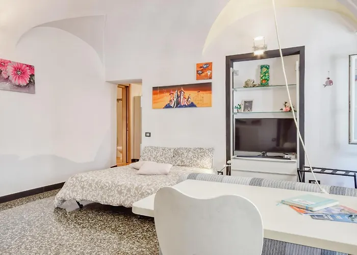 1 Bedroom Stunning In Διαμέρισμα