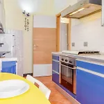 Lägenhet 1 Bedroom Stunning In Genua